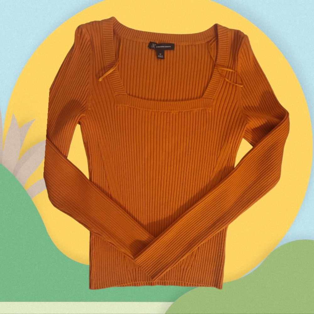 Ribbed long sleeve sweater